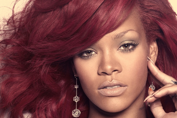 Rihanna Makes History With 10th No.1 Single