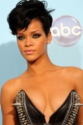 rihanna pictures 4