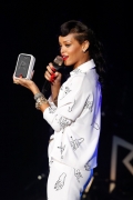 Rihanna London 777 Tour