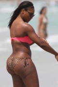 12 Sexy Bikini Photos Of Serena Williams